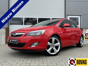 Opel Astra 1.4 Turbo Sport TrekhaakCruiseNaviPDC