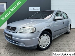 Opel Astra 1.6 Edition 5-Drs / Airco / Trekhaak