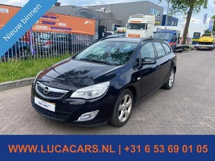 Opel Astra Sports Tourer 1.6 Turbo Cosmo (bj 2011)