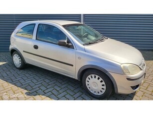 Opel Corsa 1.2-16V Rhythm AIRCO CRUISE GOED