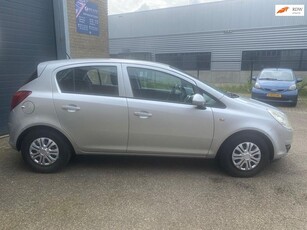 Opel CORSA 1.4-16V Business