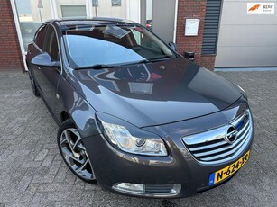 Opel Insignia 2.8 T Sport 4x4 / Leder / Navi / PDC /