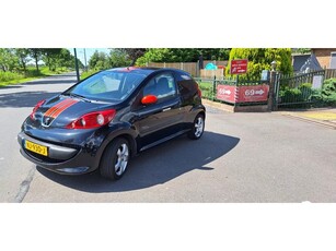 Peugeot 107 1.0-12V XR