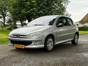 Peugeot 206 1.4-16V Quiksilver Airco