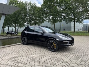 Porsche Cayenne 4.8 Turbo Full options Keramische