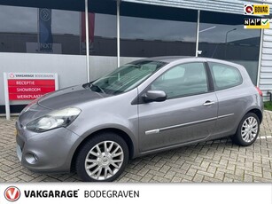 Renault Clio 1.2 TCe Dynamique l navigatie l keyless