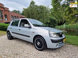 Renault Clio 1.6-16V Privilège 5-deurs AIRCO