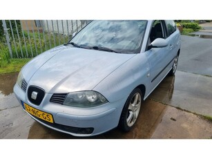 Seat Ibiza 1.4-16V Sport BAK OF STEEKAS KAPOT !??€500,-??ZO