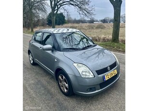 Suzuki Swift 1.5 Exclusive -NAP - NEW APK - SCHERM - KEYLESS