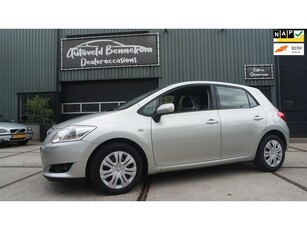 Toyota Auris 1.6-16V Sol automaat/ stoelverwarming/ airco