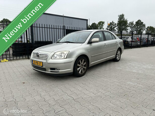 Toyota Avensis 1.8 VVTi Linea Terra clima km 180.000