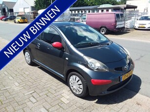 Toyota Aygo 1.0-12V + (bj 2008)