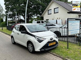 Toyota Aygo 1.0 VVT-i x-fun boekjes compleet/Airco/5drs