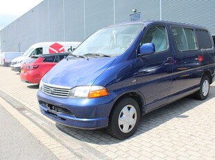 Toyota HiAce 2.5 D4-D 100 Emotion Executive Dubbel Cabine | € 2.450,- MARGE! | MOTOR DEFECT! | Airco | Cruise | Trekhaak