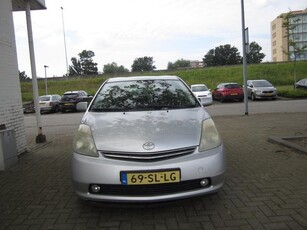 Toyota Prius 1.5 VVT-i Tech Edition