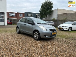 Toyota Yaris 1.0 VVTi Terra