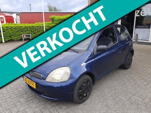 Toyota Yaris 1.3-16V VVT-i Sol Nieuwe apk 31-05-2025