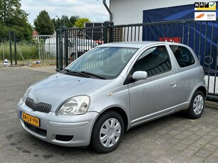 Toyota Yaris 1.3 VVT-i Sol / LEUKE STADSAUTO / ELEKTRISCHE RAMEN / NAP!!