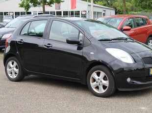 Toyota Yaris 1.3 VVTi LUNA