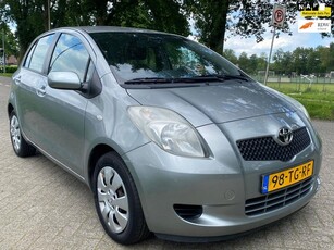 Toyota Yaris 1.3 VVTi Sol 1e eigenaar dealer onderhouden