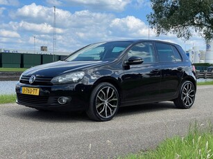 Volkswagen Golf 1.4 Easyline ((GERESERVEERD))