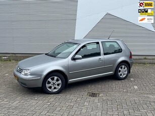 Volkswagen Golf 1.6-16V APK 16-11-2024 Trekhaak Airco