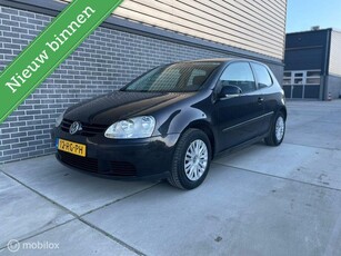 Volkswagen Golf 1.6 FSI Nieuwe APKNAPAirco