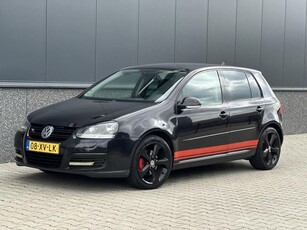 Volkswagen Golf 2.0 FSI GT Sport Business DSG zwart AUT-