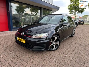 Volkswagen Golf 2.0 TSI GTI Performance Pano Keyles