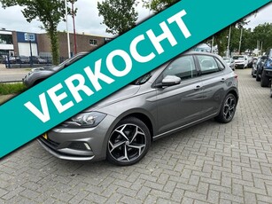 Volkswagen Polo 1.0 MPI,apple car