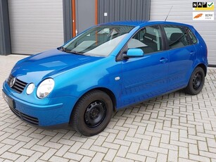 Volkswagen Polo 1.4-16V Athene