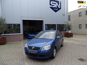 Volkswagen Polo 1.4-16V Optive