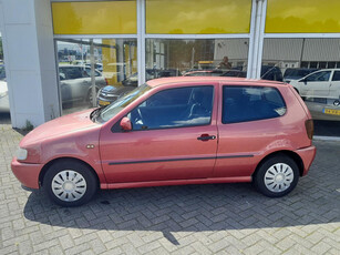 Volkswagen Polo 1.4! Lage kmstand! Koopje ! apk!