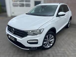 Volkswagen T-Roc 1.0 TSI Style AFNEEMBARE TREKHAAK / CAMERA