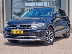 Volkswagen Tiguan 1.5 TSI Elegance | Automaat | ACC | Keyless | Camera | Side assist | IQ Lights | Stoelverwarming | Park Assist |