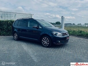 Volkswagen Touran 1.2 TSI 7pers Panodak Navi Trekhaak PDC