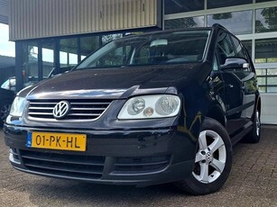 Volkswagen Touran 1.6-16V FSI Turijn (bj 2004)