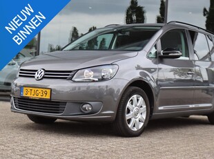 VOLKSWAGEN TOURAN 1.6 TDI HIGHLINE BLUEMOTION | NAVI | CRUISE | CLIMATE | TREKHAAK | STOELVERW.