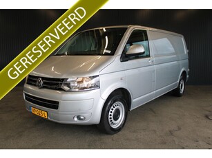 Volkswagen Transporter 2.0 TDI 140PK L2H1 | € 8.222,- NETTO! | Airco | Cruise | Navi | PDC | Bijrijdersbank | Trekhaak