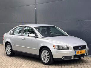 Volvo S40 2.4i Elite AIRCO CRUISE TREKHAAK NAP APK