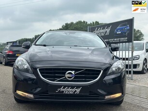 Volvo V40 1.6 D2 Momentum, NL Auto! APK 12-1-2025!