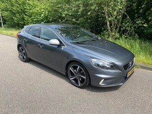 Volvo V40 1.6 T4 Summum R-design