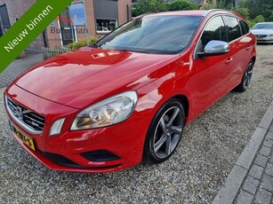 Volvo V60 1.6 T3 R-Design/CLIMAT/CRUISE/NWE