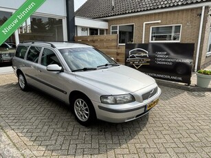 Volvo V70 2.4 Comfort Line, airco, nieuwe apk