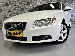 Volvo V70 2.4 D5 Momentum 205PK*2011*Automaat*Export*NAP