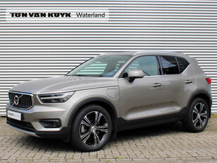 Volvo XC4 1.5 T5 Recharge Inscription Automaat / Panoramadak / Adaptieve Cruise Control / Privacy Glass / 36* camera / Harman Kardon installatie / Stoelen elektr. verstelbaar