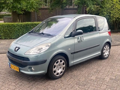 Peugeot 1007 1.4 Gentry 2006 Airco! Nieuwe