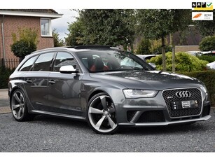 Audi RS4 Avant 4.2 FSI V8 Quattro 450 PK NL Auto