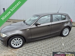 BMW 1-serie 116i Business Line / 6 Versnellingen / Airco