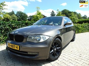 BMW 1-serie 118i Business Line , Airco / Cruise / Leder /